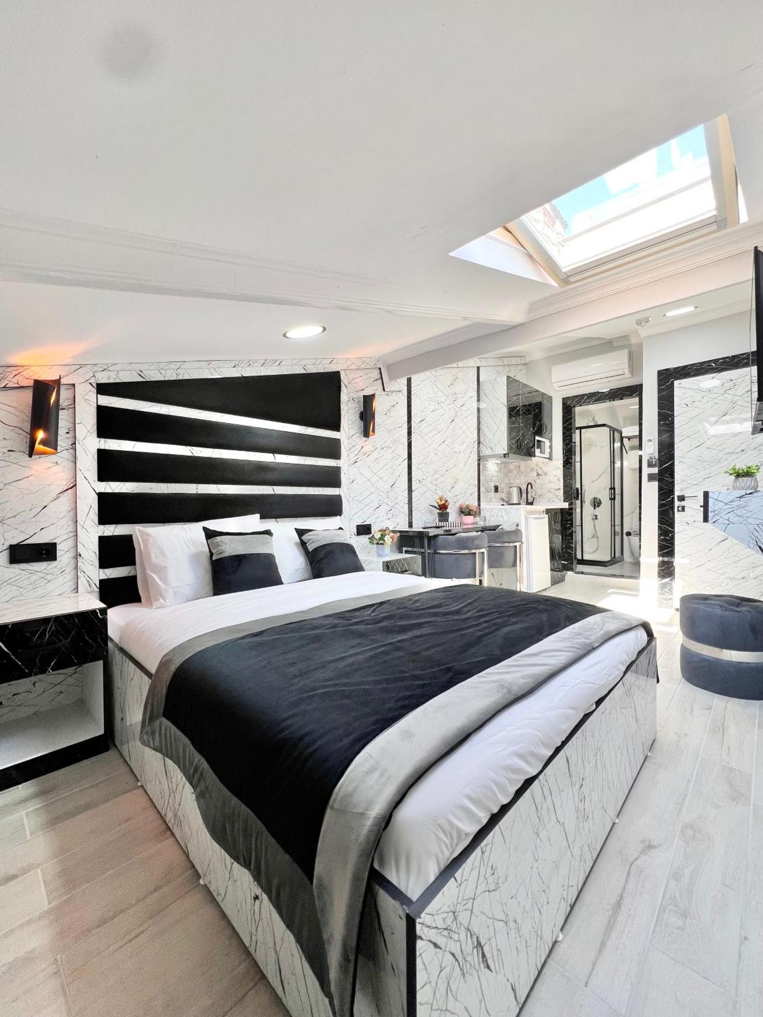 Taksim Larissa 2* Istanboel