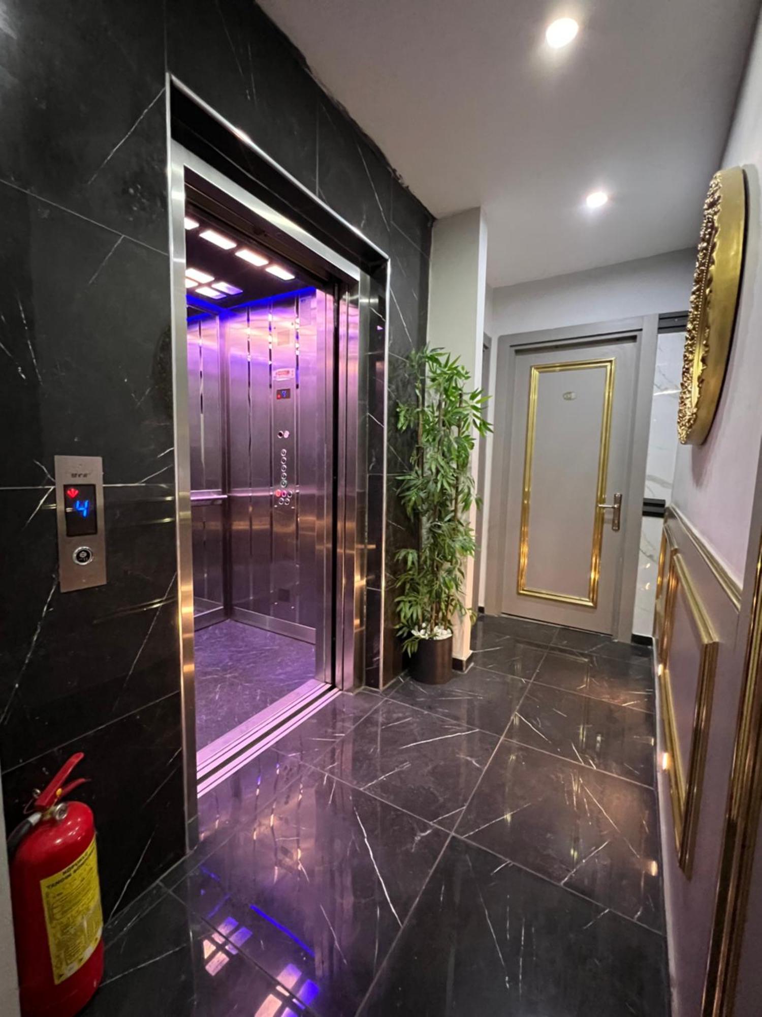 Taksim Larissa Апарт-готель 2*